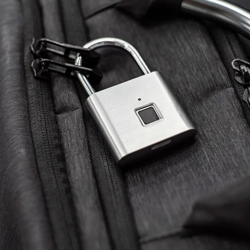 Smart Fingerprint Padlock Waterproof Zinc Alloy Biometric Padlocks with Built-In Rechargeable Battery Door Lock